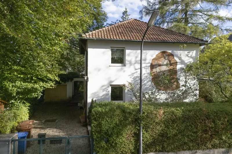 Straßenansicht