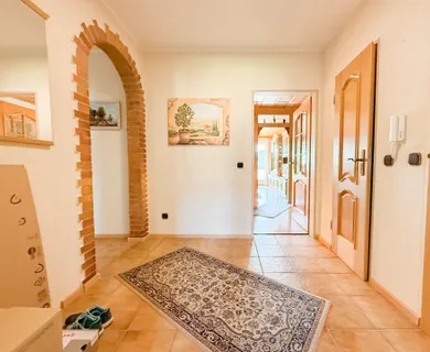 Moers: Stilvolle, teilweise möblierte 3-Zimmer-Wohnung im gepflegten Haus mit Tiefgaragenstellplatz - Foto 5