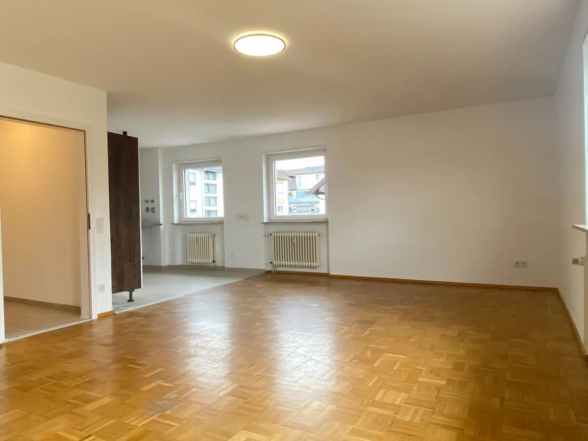 Wohn-/Essbereich mit offener Küche