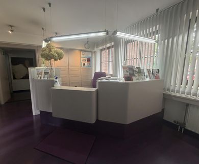 Neukirchen-Vluyn/OT Vluyn: 122 m² große Praxis oder ETW mit 26 m² großer Terrasse