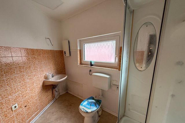 Bad Wohnung 1