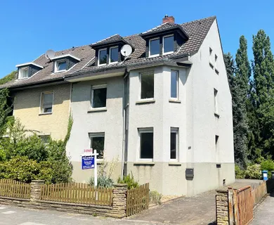Einfamilienhaus mit ca. 161 m² Wfl., 7 Zimmern und großem Garten in Toplage