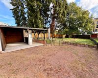 Carport und Garten