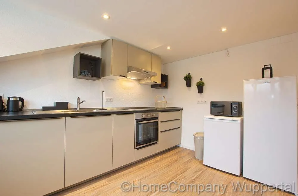 K&uuml;hl und Gefrierschrank