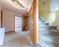 Treppe ins Obergeschoss