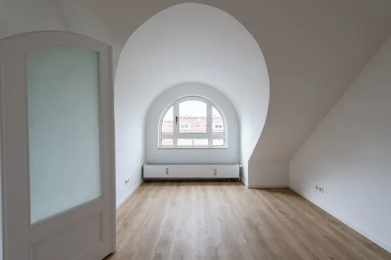 Schlaf-/ Arbeitszimmer