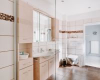 Badezimmer EG