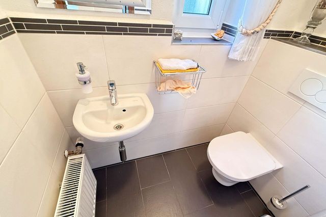 Gäste-WC (UG)