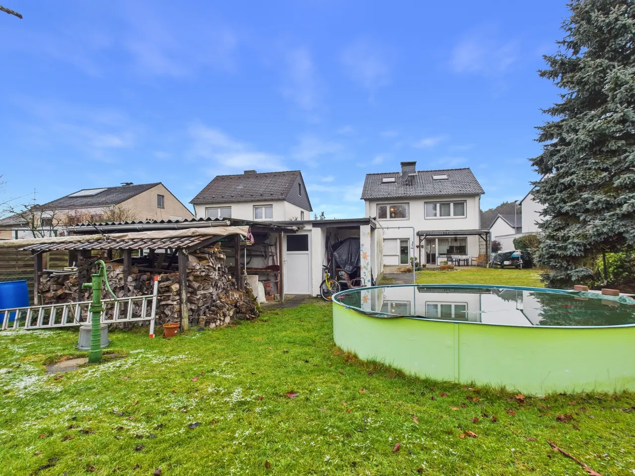 Garten:Pool