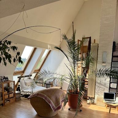 amarc21 – Liebhaber gesucht für charmantes MFH