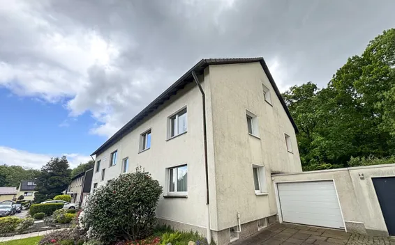 Wohnen am Schlosspark Borbeck – großzügiges Zweifamilienhaus mit traumhaftem Garten in Bestlage