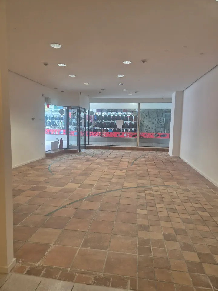 Blick von hinten nach vorne