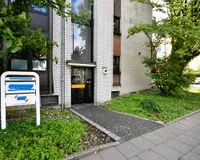 Erdgeschoss mit 2 Büros, sonst Wohnungen