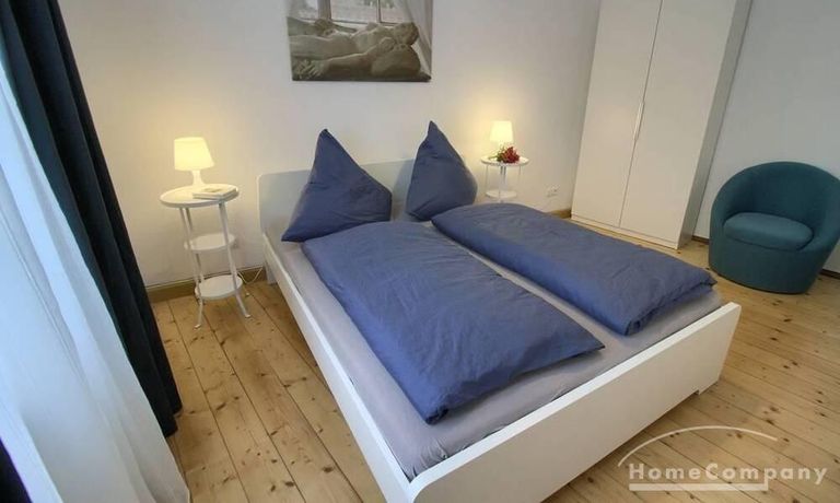 Gro&szlig;es Schlafzimmer