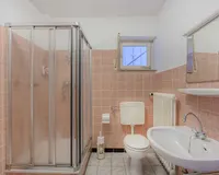 Badezimmer Gartengeschoss