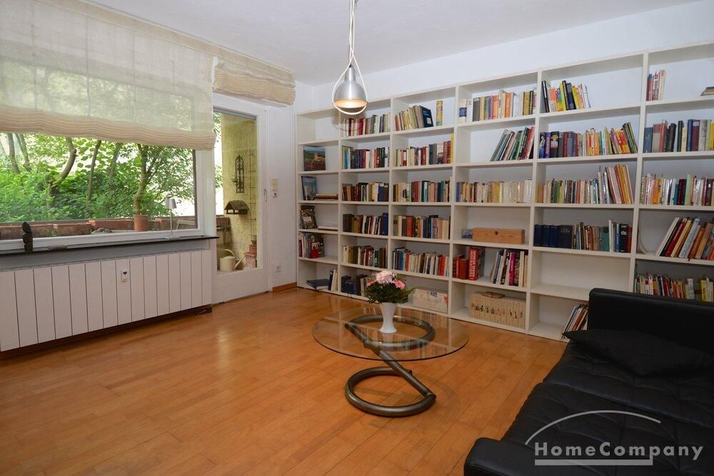 Helle und stilvoll möblierte Wohnung mit großem Balkon und Gartenblick - Foto 4