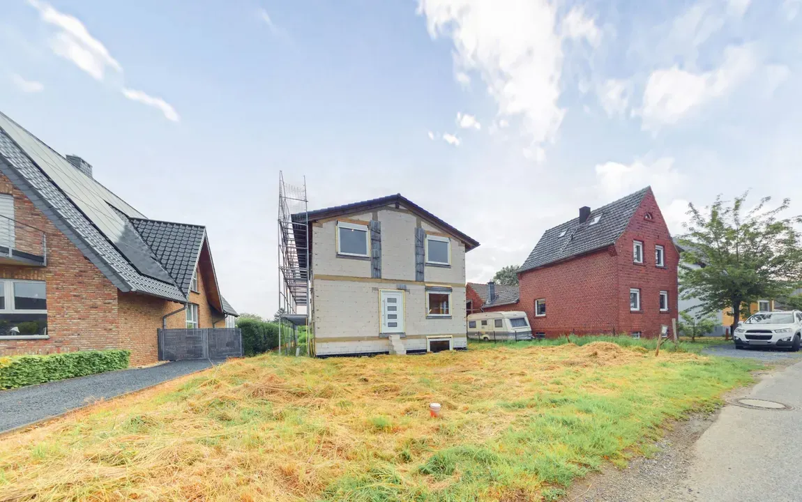Rohbau mit Potenzial: ca 218 m² Wohnfläche & 1.747 m² Grundstück – Verwirklichen Sie Ihren Wohntraum