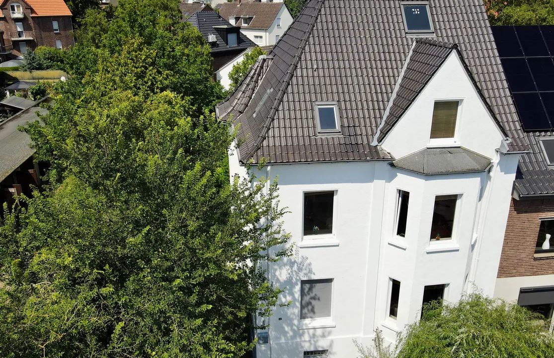 Charmantes Altbau-Reihenendhaus mit großzügigem Platzangebot und idyllischem Innenhof