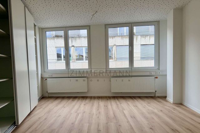 Büro 2