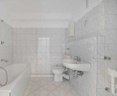 Zentral gelegene 2-Zimmer-Wohnung in Düsseldorf - Foto 1