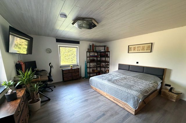 Schlafzimmer UG