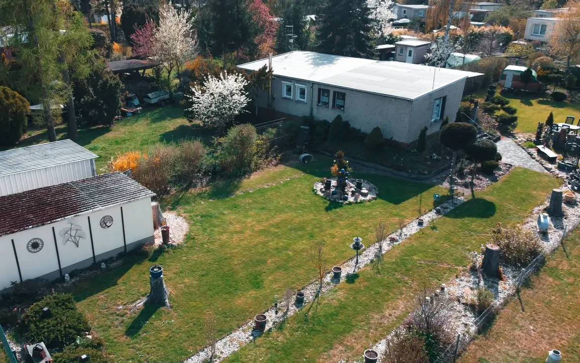 „Pure Idylle in unmittelbarer Beetzseenähe “ Bungalow mit wunderschönem Grundstück und Garage !!!