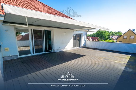 Exklusive Penthouse Wohnung mit riesiger Dachterrasse, 2 TG-Stellpl&auml;tzen & moderner Energietechnik