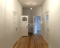 Flur 1. OG