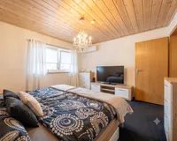 Elternschlafzimmer Hinterhaus KI generiert