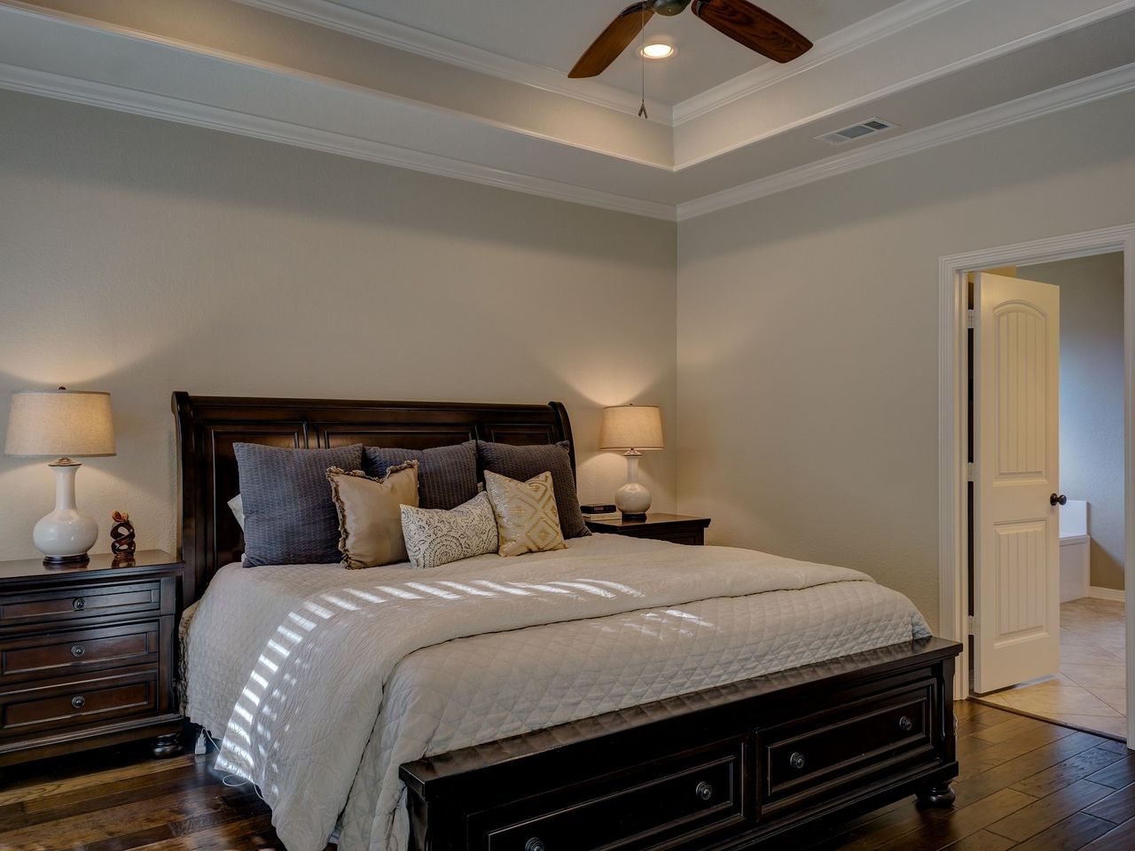 bedroom-1940168_1920