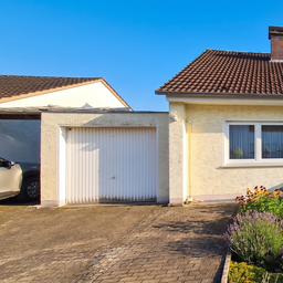 Einfamilienhaus mit Einliegerwohnung Garage und Fernblick in Fröndenberg
