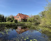 Haus am Teich