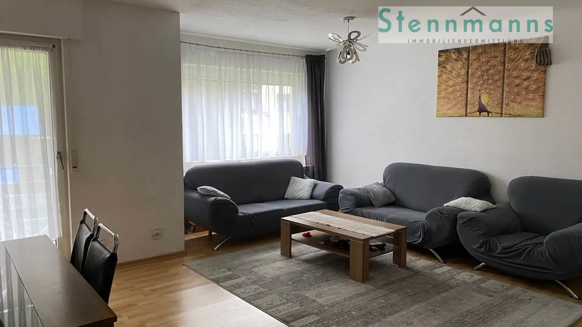 Große Vierzimmer-Wohnung mit gutem Zuschnitt