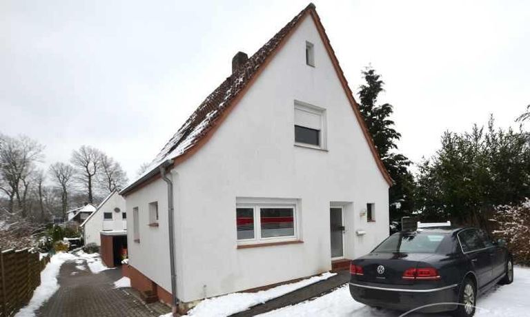 Haus Vorderseite.jpg