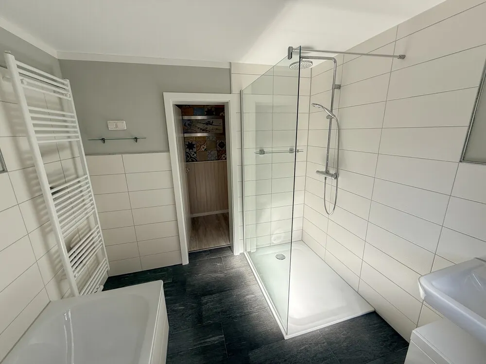 Badezimmer EG