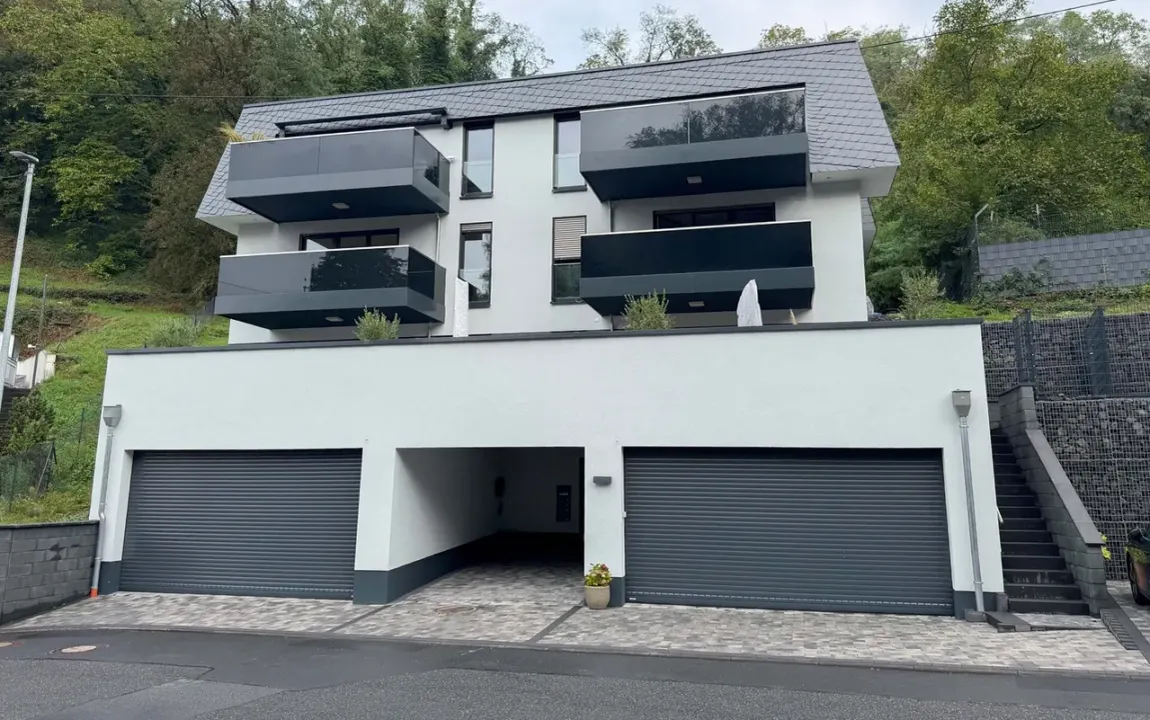 *ERSTBEZUG* Moderne Eigentumswohnung mit Aufzug, Balkon, Terrasse & TG-Stellplatz in attraktiver Lage!