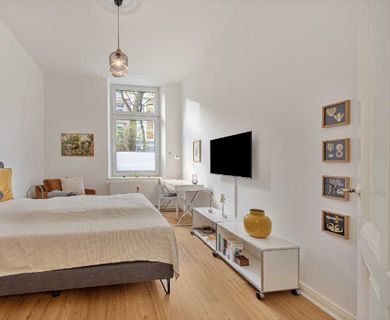 Kernsanierte Gartenwohnung im historischen Altbau mit moderner Möblierung in D-Flingern-Nord!