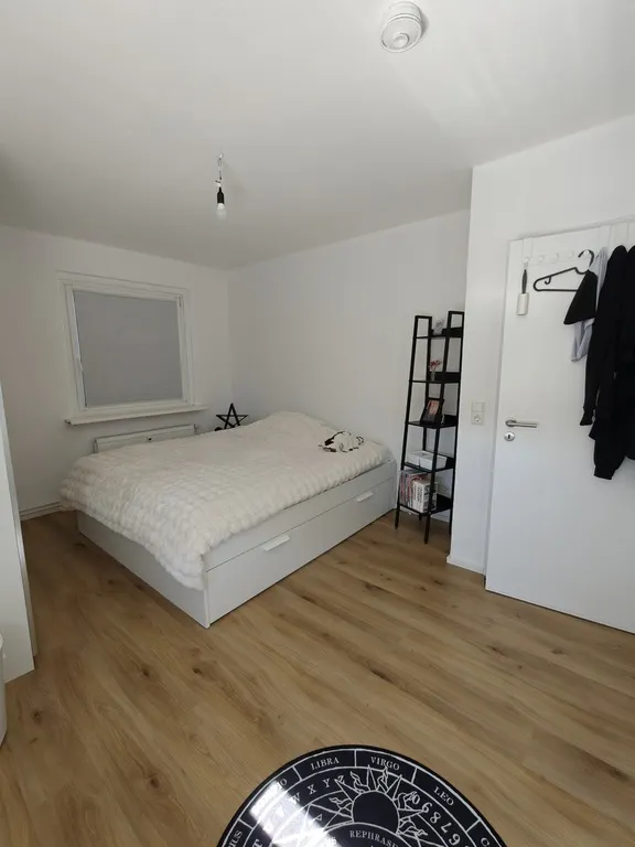 Topsaniert 4 Zimmer Wohnung mit Einbauküche und Balkon ab 01.09.2026 - Photo 3