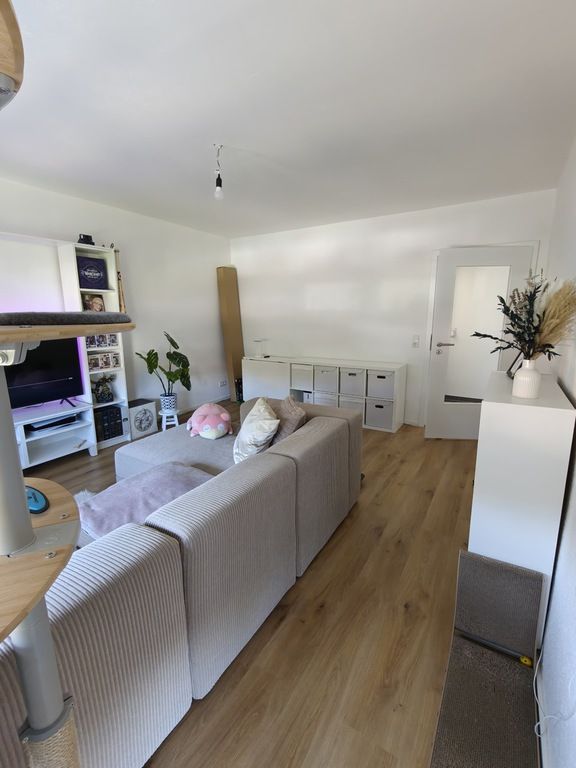 Topsaniert 4 Zimmer Wohnung mit Einbauküche und Balkon ab 01.09.2026 - Photo 2