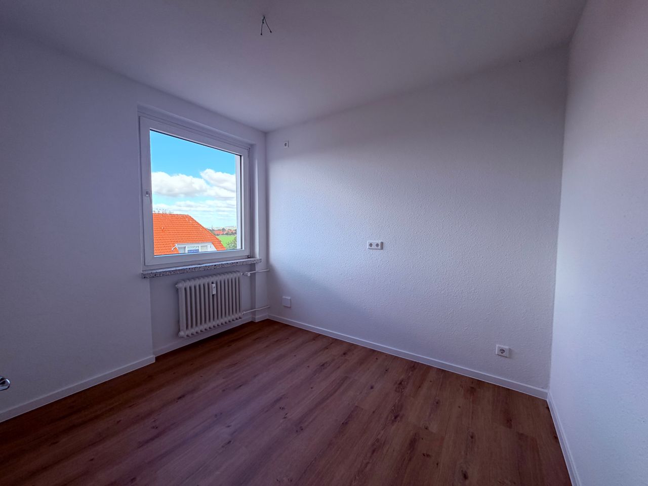 Modernisierte 4-Zimmer-Wohnung in Barsinghausen – großzügiges Wohnen mit Balkon - Foto 5