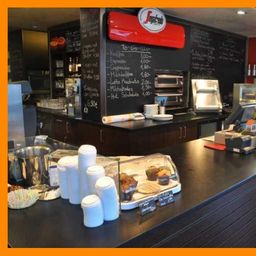 Gut eingeführte Café/Bar 
im Nürnberger Osten