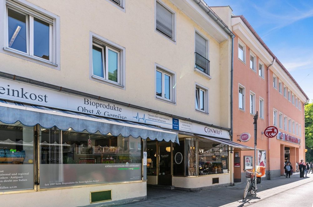 Wohn- und Geschäftshaus