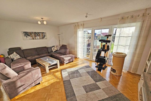 Wohnzimmer WG II