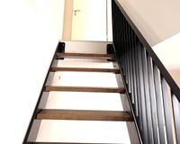 Treppe zum Obergeschoss