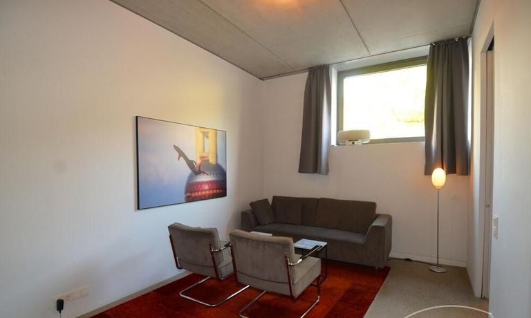 Wohnen/ mgl. 1. Schlafzimer