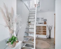 Schöne Holztreppe