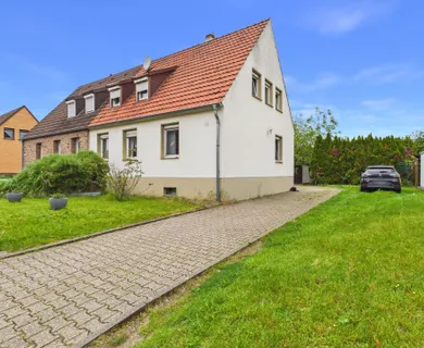 Vermietete Doppelhaushälfte in guter Wohnlage von Düren-Lendersdorf.