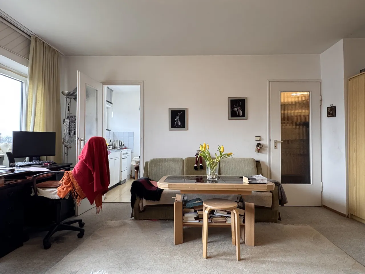 Wohn- und Schlafzimmer