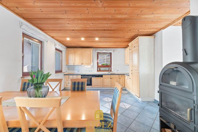 Küchen und Essbereich