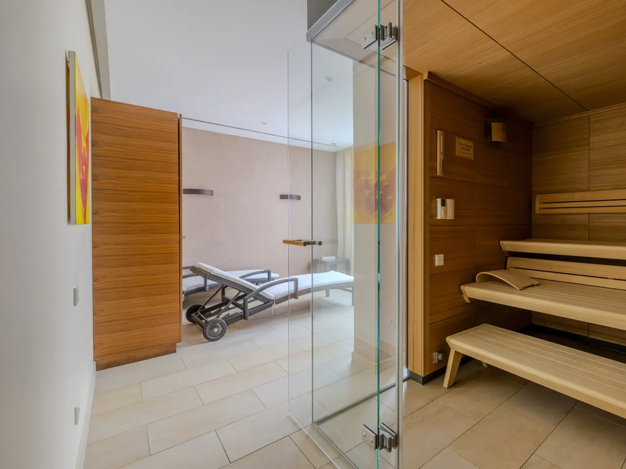 Sauna und Ruheraum